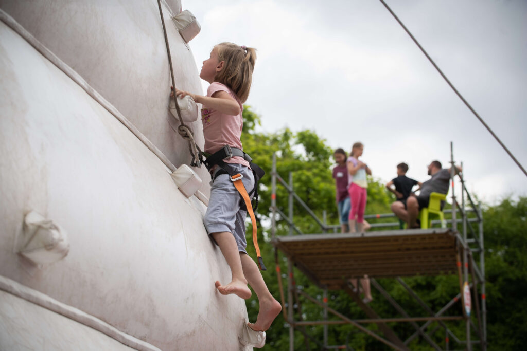 Felfújható mászófal eszköz kép 6