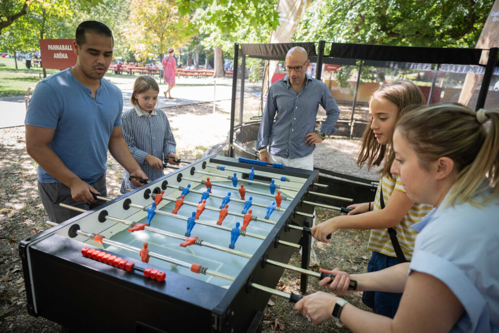 Csocsó (Asztali foci) eszköz kép 3