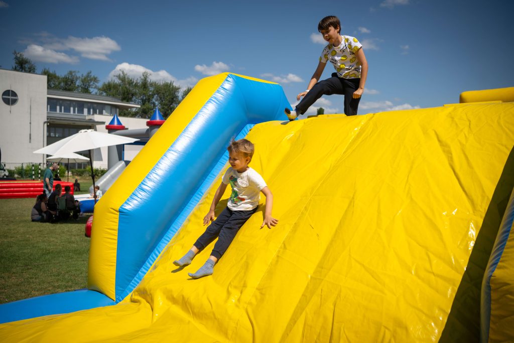 Felfújható akadálypálya eszköz kép 6