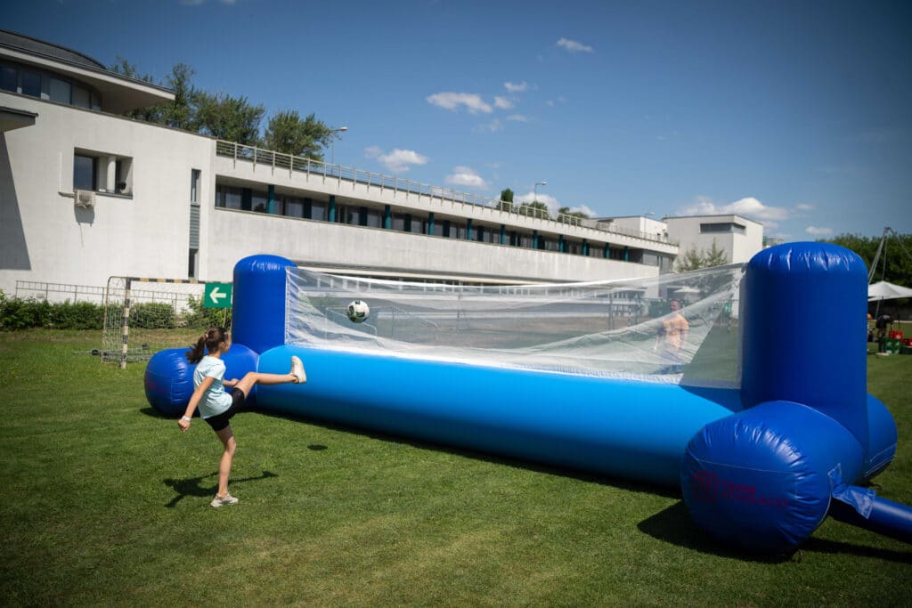 Felfújható röplabda/lábtenisz bérlése eszköz kép 2